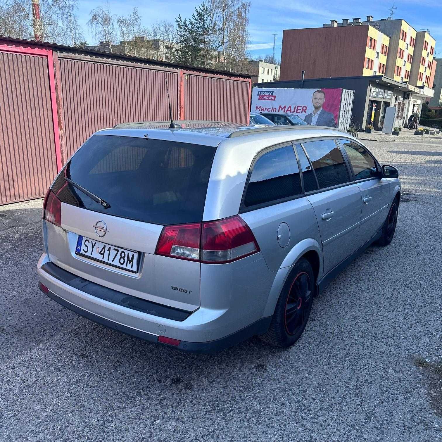 Opel Vectra 1.9 CDTI 2005r Srebrny Caravan