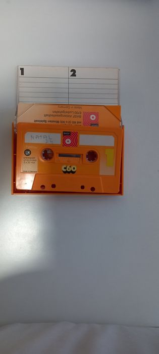 Cacetes com diversas músicas