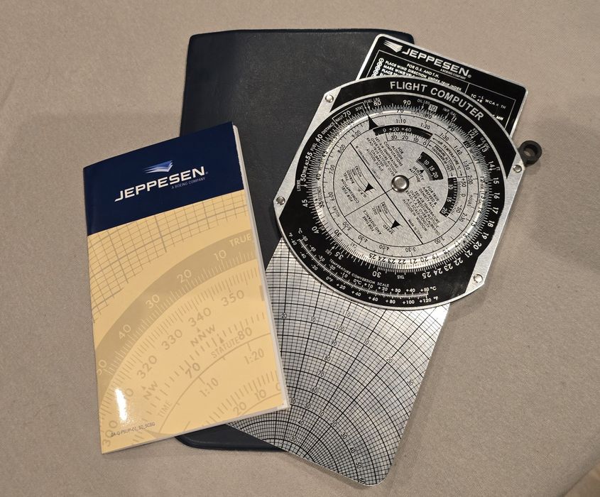 Kalkulator lotniczy CSG-AL Jeppesen