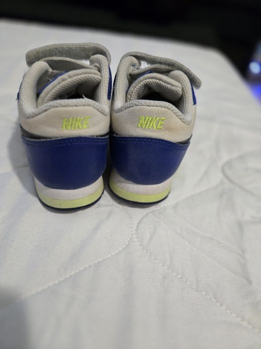 Buty chłopięce Nike 23