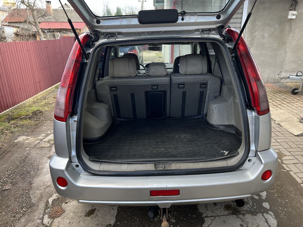 Nissan X-trail 2.2d 4 wd Lock не розмитнений