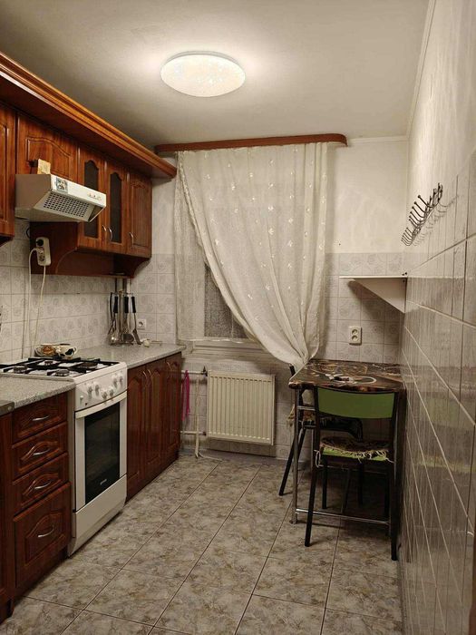 продається будинок