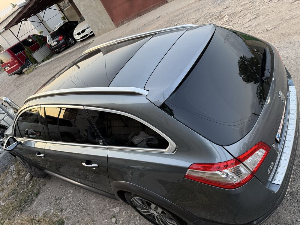 Peugeot 508 RXH Гибрид
