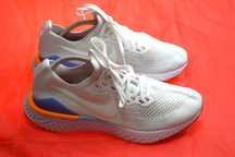 Buty do biegania Nike Epic React Flyknit 2 r.40