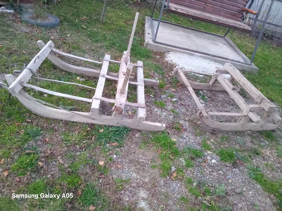 Продам старінний кінский плуг ,і сани