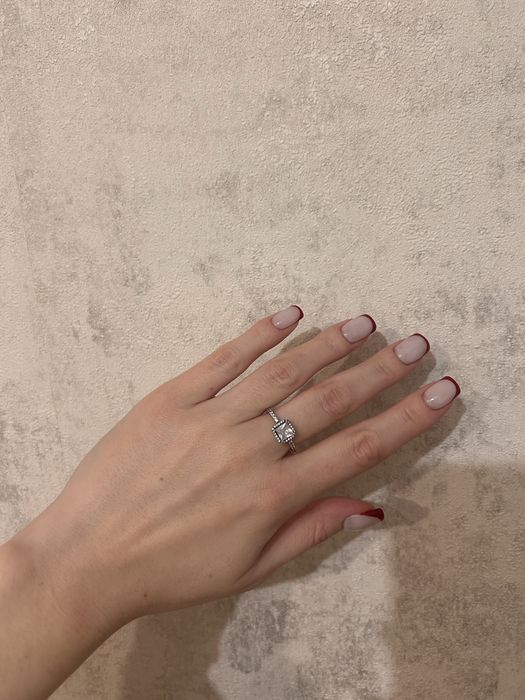 Продам каблучку Пандора