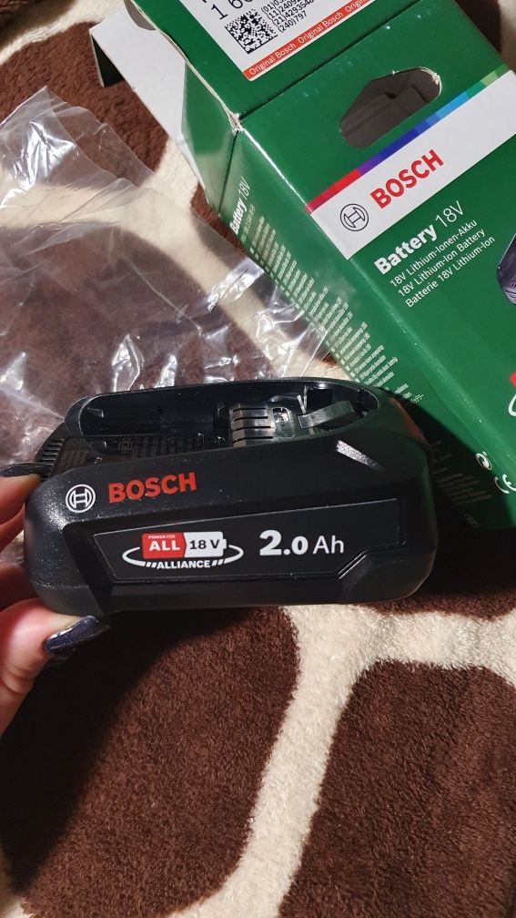 Акумулятор (батарея) Bosch 18v 2.0ah