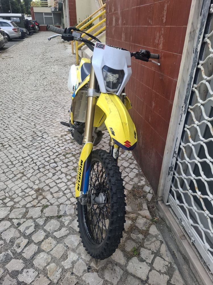 Rmz 450 matriculada