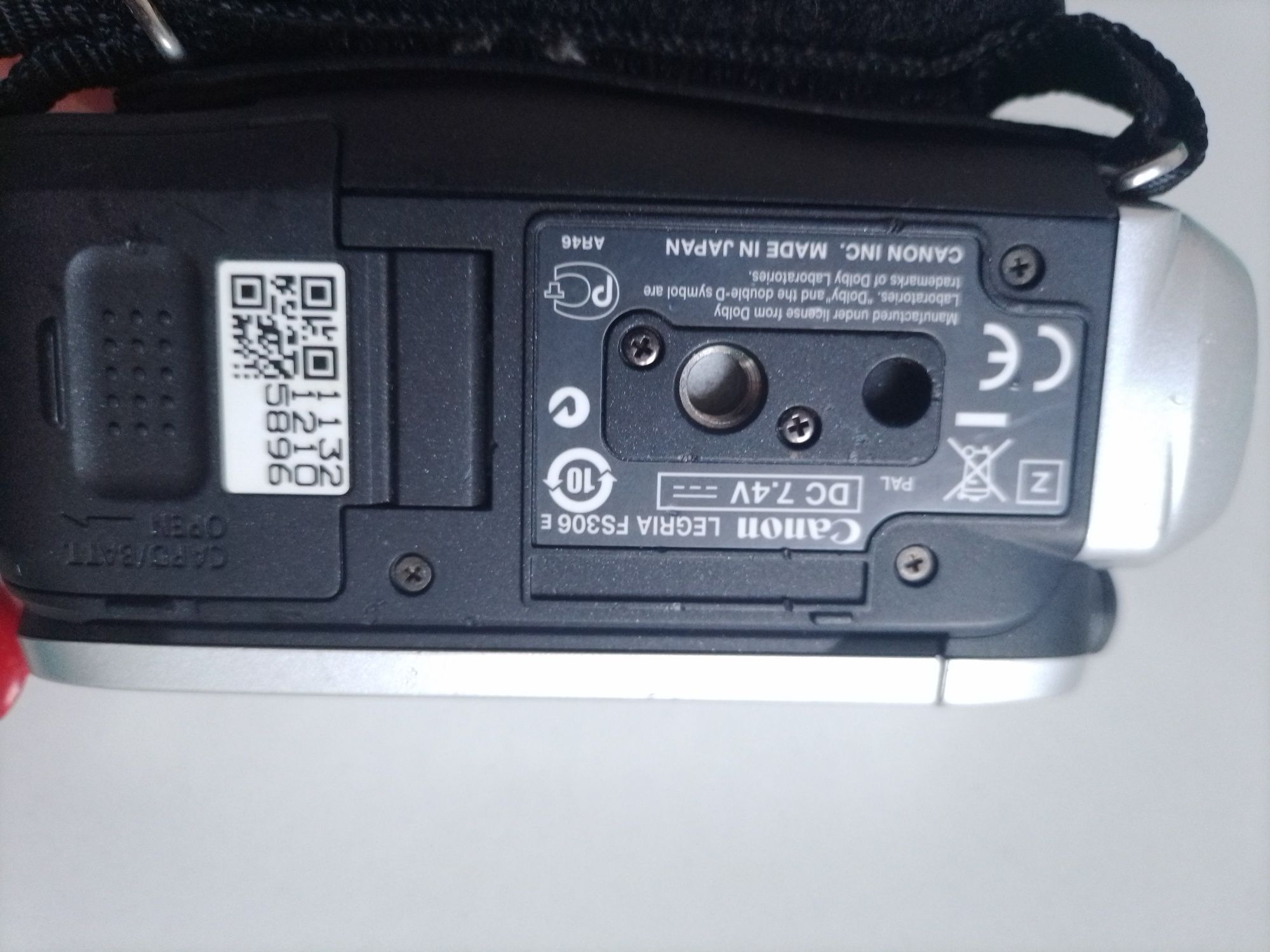 Продам відеокамеру Canon Legria F 5306