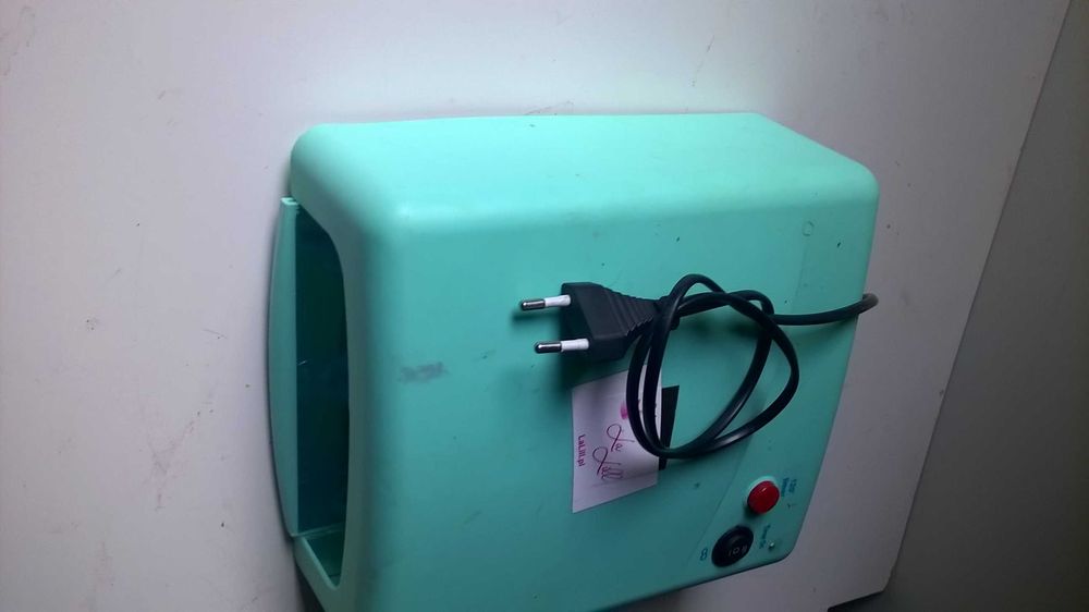 Lampa UV do paznokci