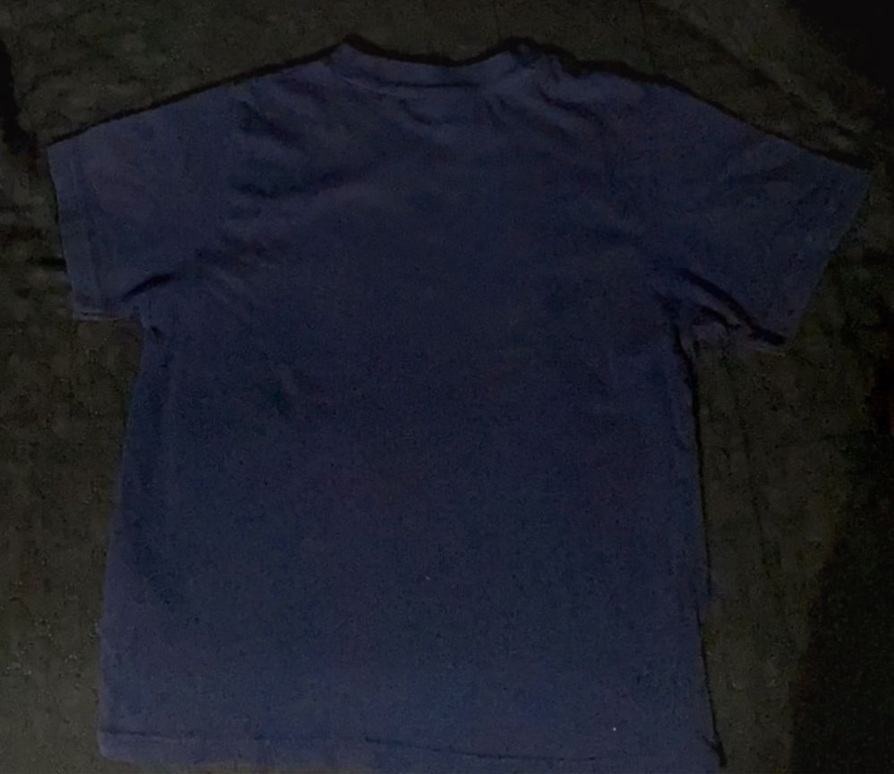 T-shirt azul escura da Fila