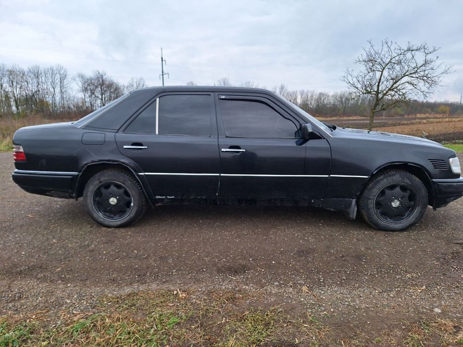 Мерседес w124 250D