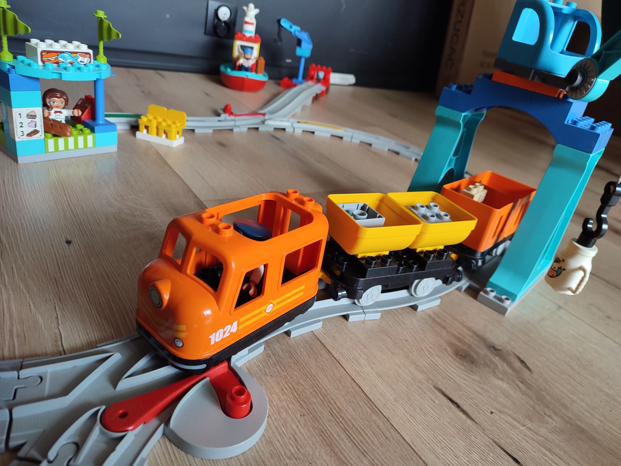 LEGO Duplo pociąg towarowy 10875