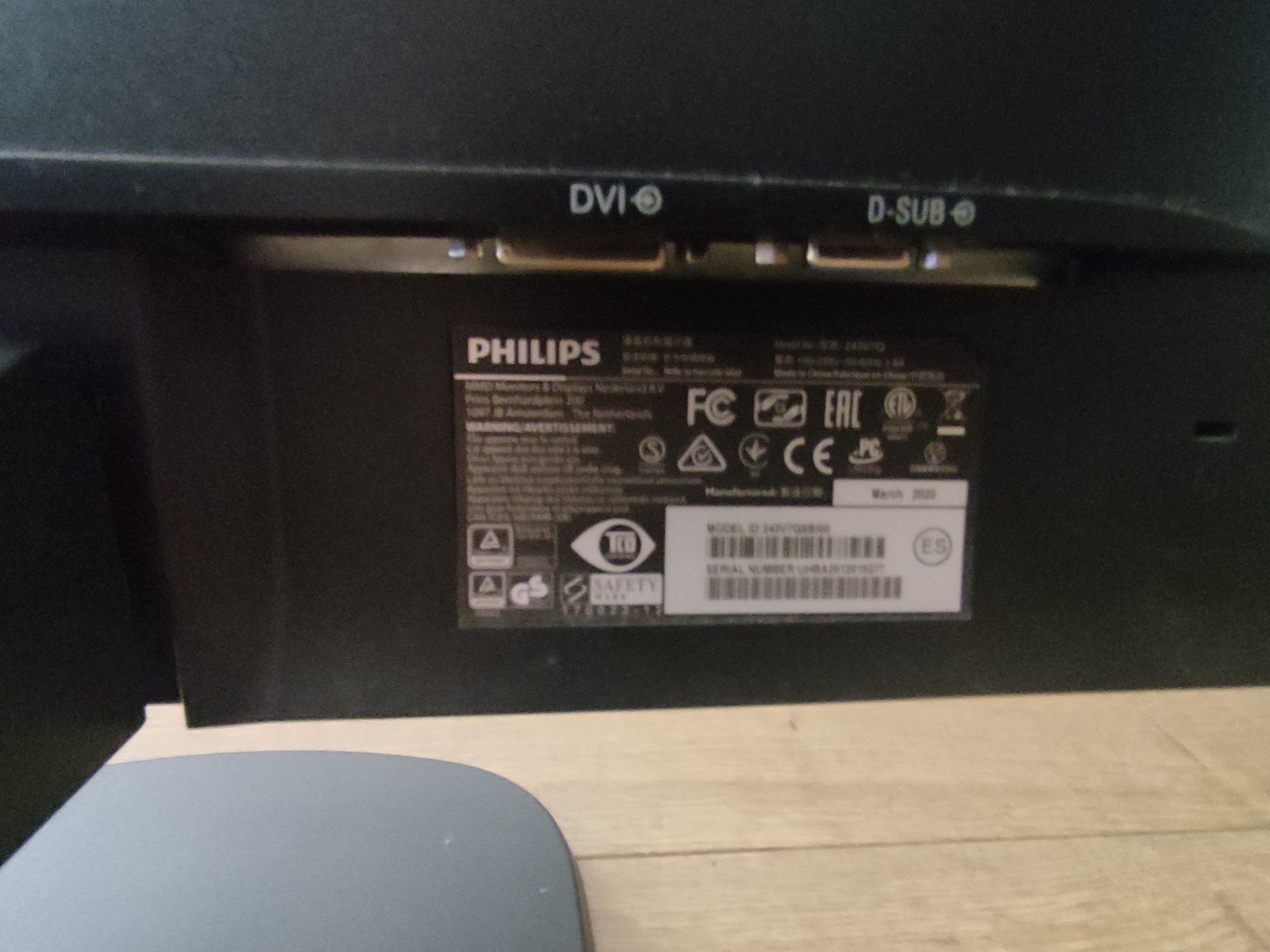 Monitor LED Philips 23,8 " 1920 x 1080 px IPS / PLS