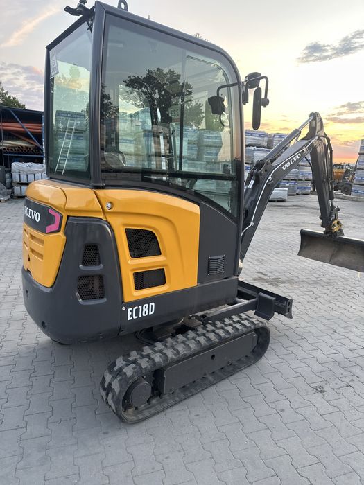 Minikoparka Volvo EC18D