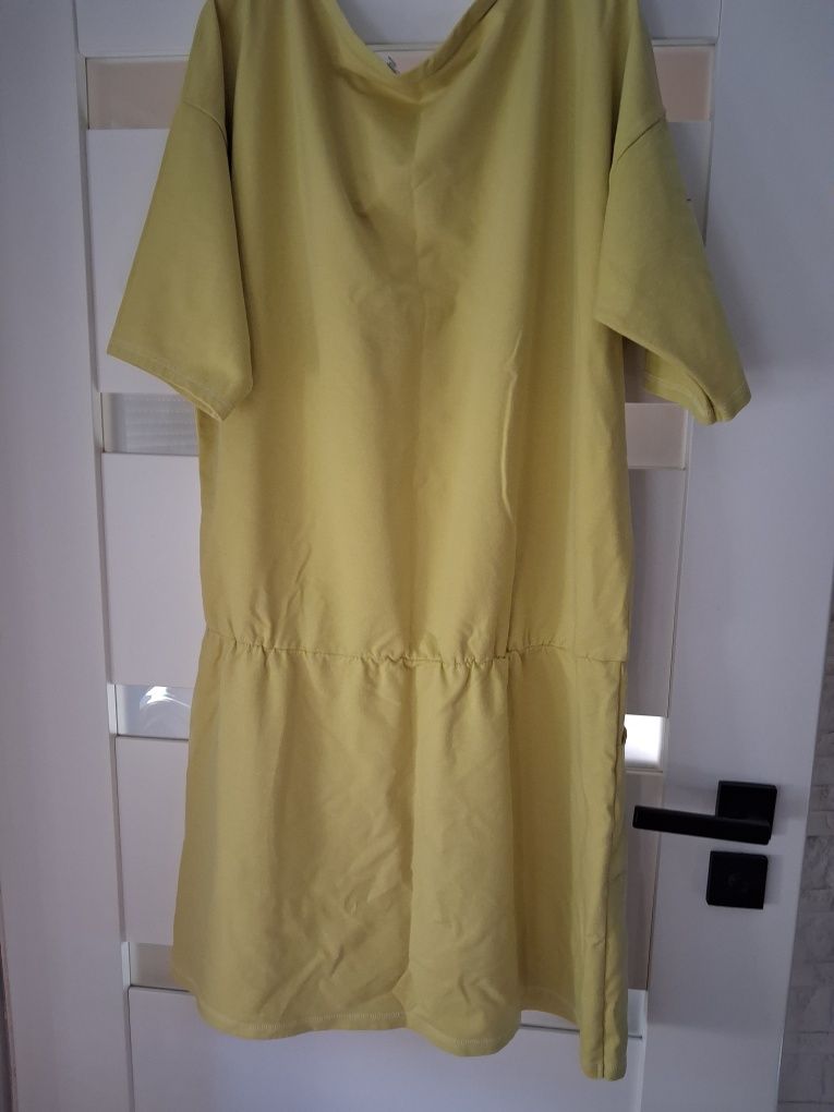 Bananowa sukienka dresowa