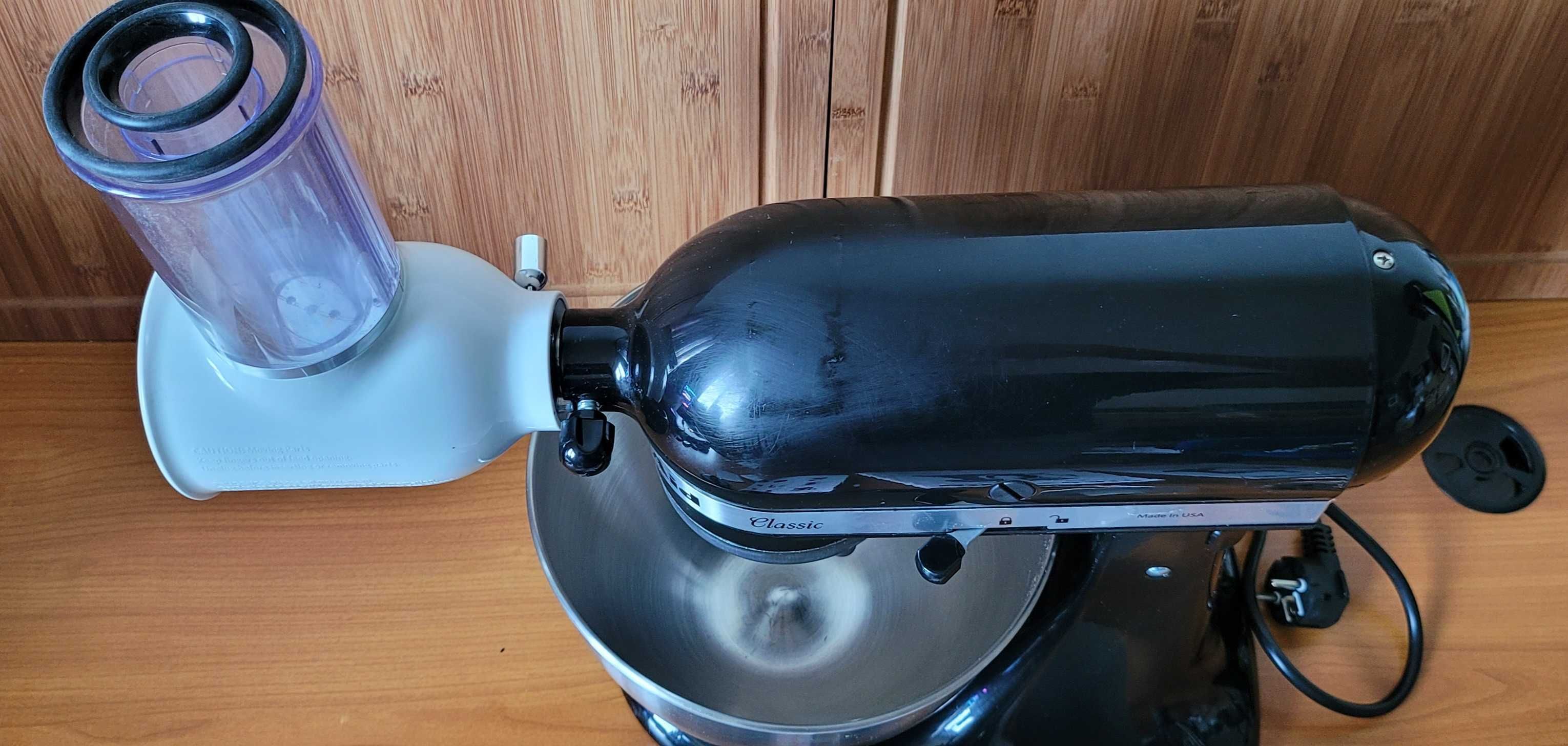 KitchenAid Classic + Przystawka do tarcia i szatkowania Robot kuchenny