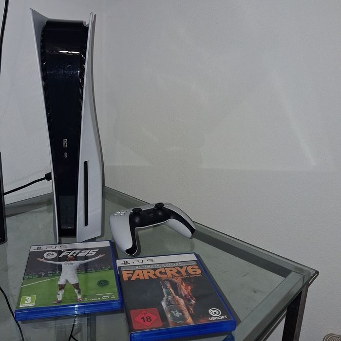 Ps5 com comando e 2 jogos + garantia