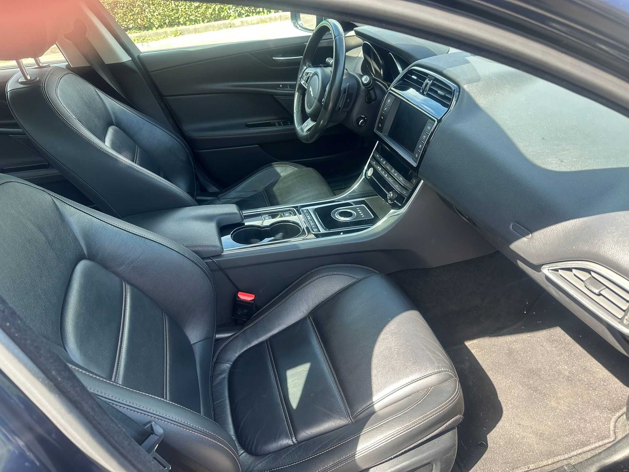 Jaguar XE Prestige 2.0d 180cv