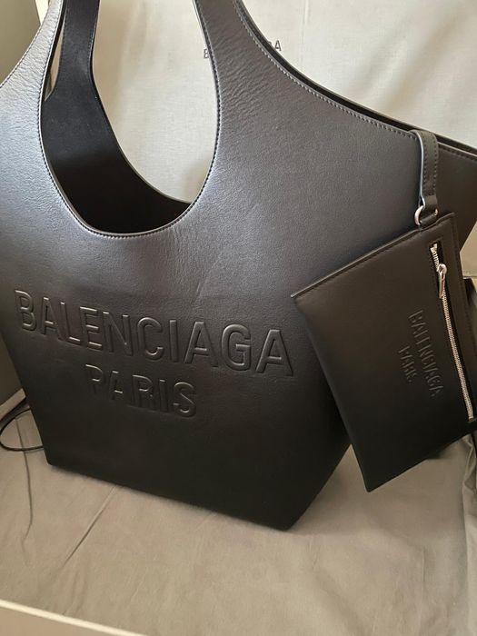 Balenciaga czarna skórzana torba