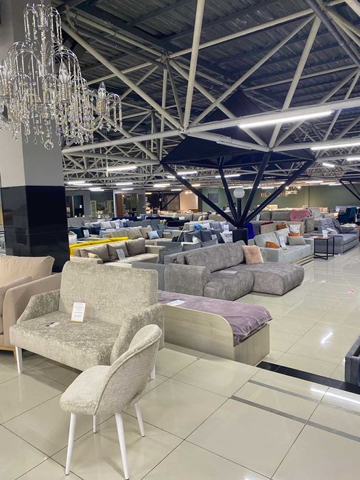 Власник здасть в оренду приміщення 1500 метрів в сучасному ТЦ