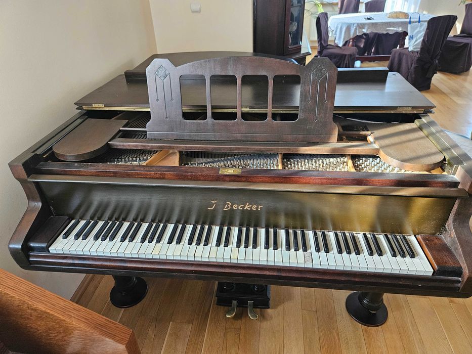Fortepian / pianino marki J.Becker do poprawek