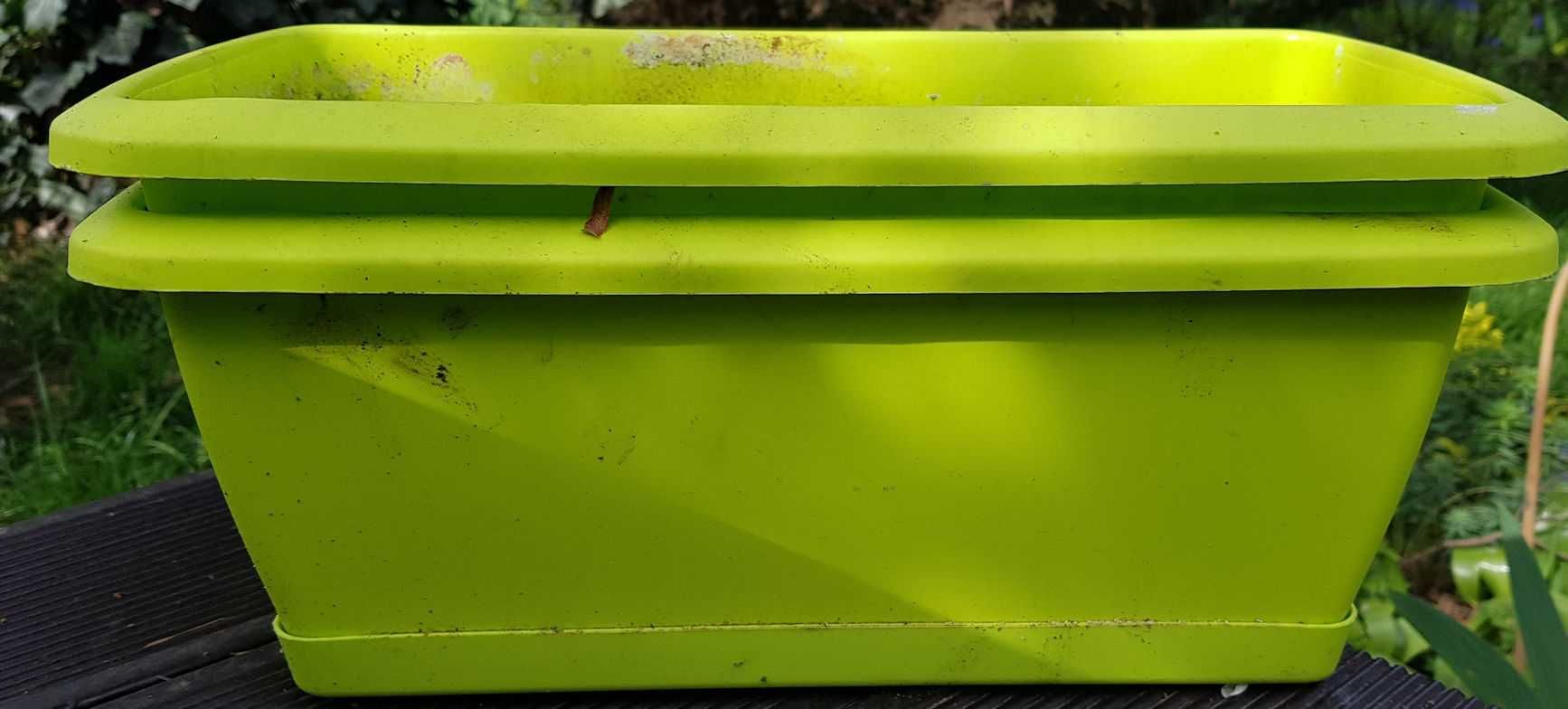 doniczki balkonowe zestaw w kolorze limonka