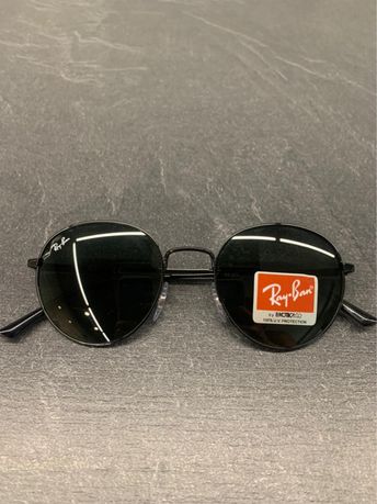 Солнцезащитные очки RAY-BAN 3681