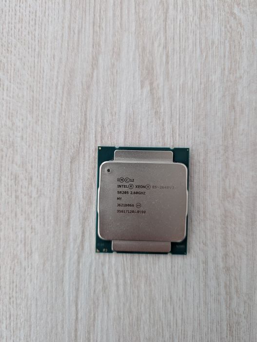 Процессор Intel Xeon E5 2640 V3