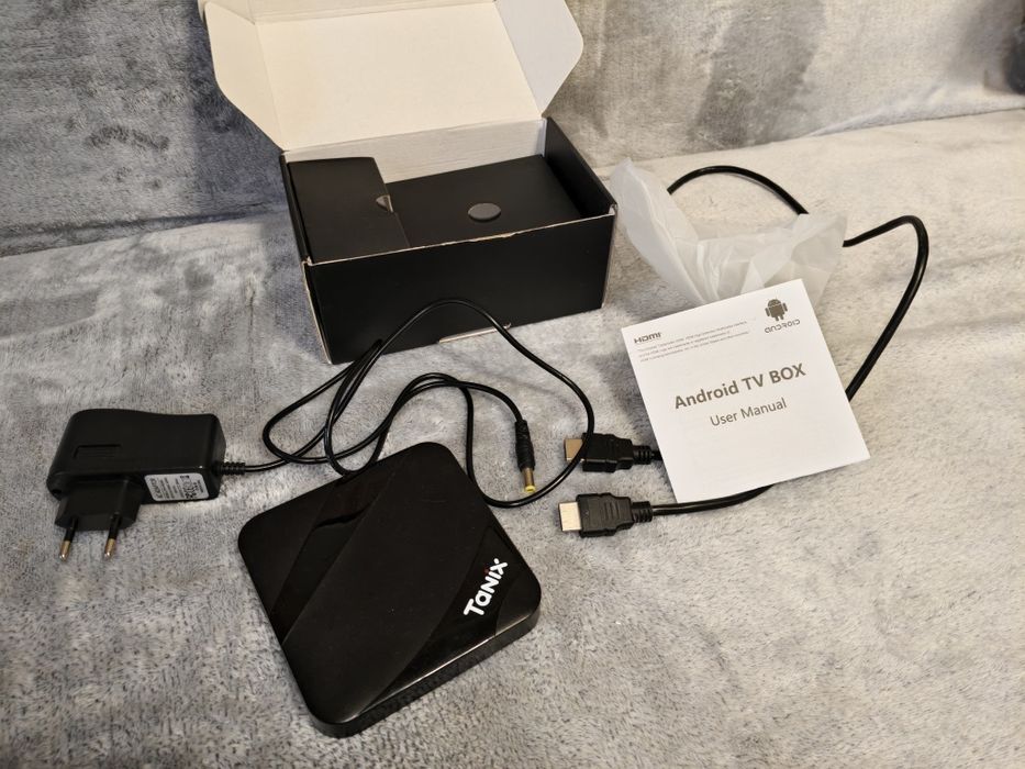 Приставка Android TV Box "TANIX"  2/16