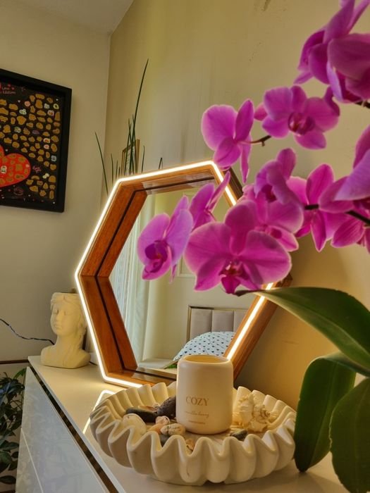 Lustro podświetlane led do toaletki łazienkowe heksagon