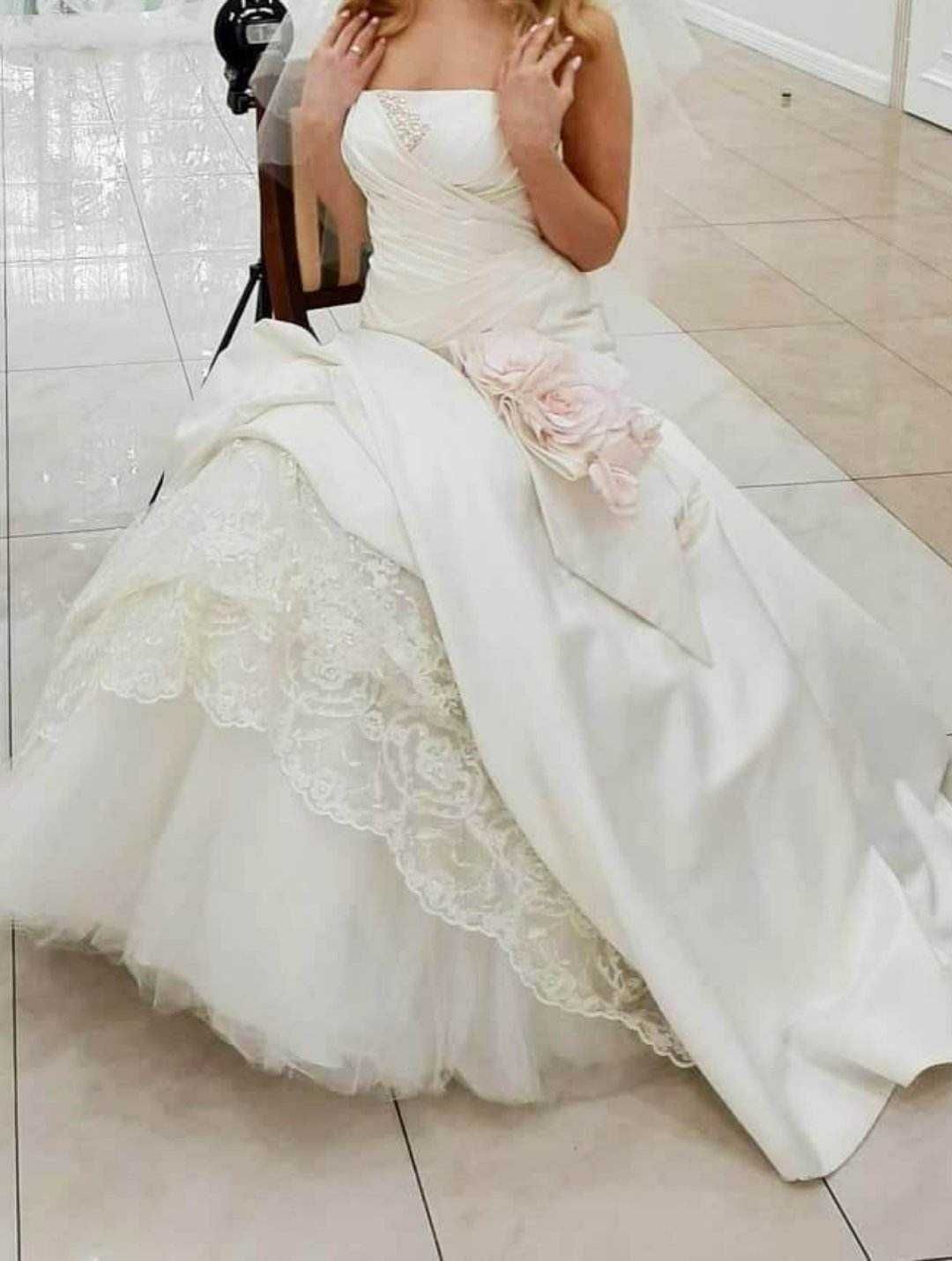 Весільне дизайнерське плаття!