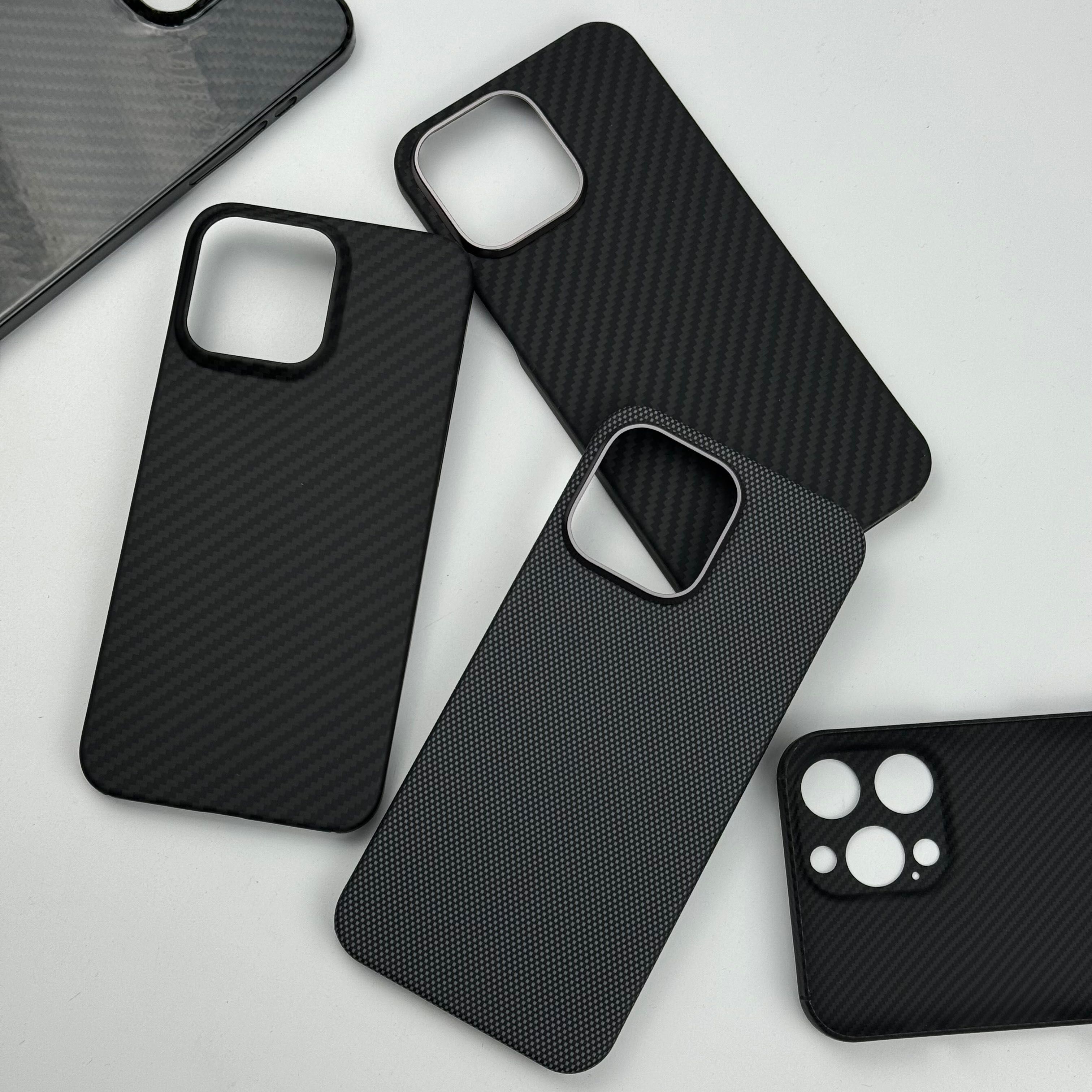 Ультратонкий карбоновый чехол iPhone 15 Pro Max