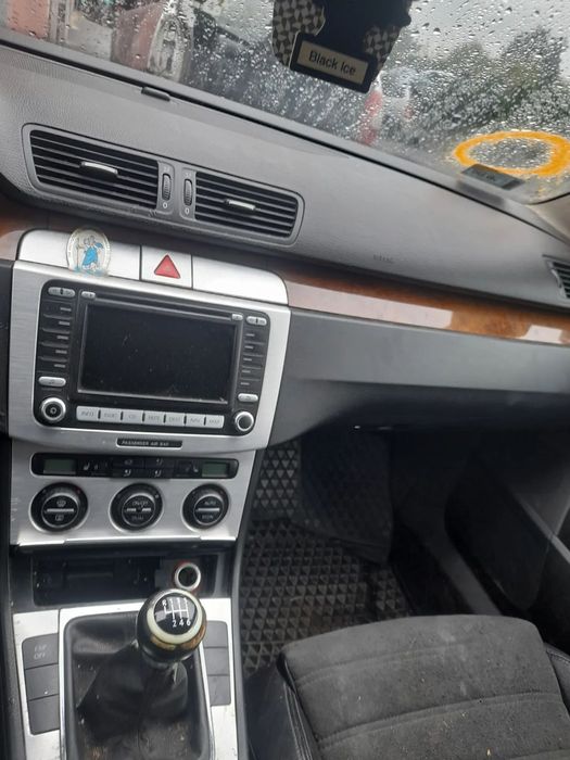 VW PASSAT B6 2.0 TDI BKP 05-09r - RADIO RADIOODTWARZACZ NAVI
