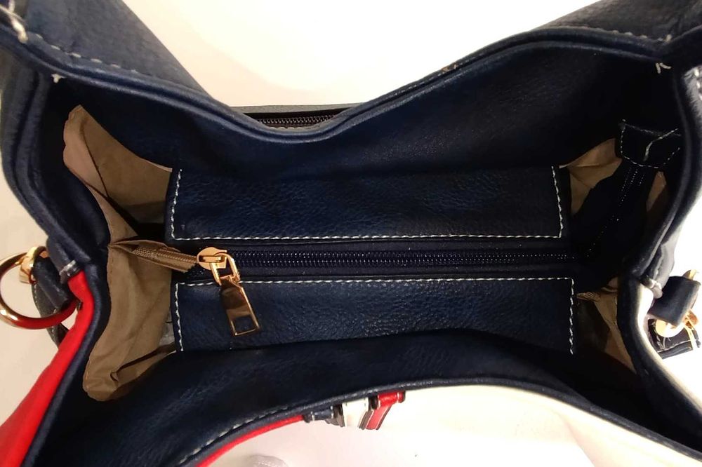 Mala de ombro – design tricolor clássico e elegante