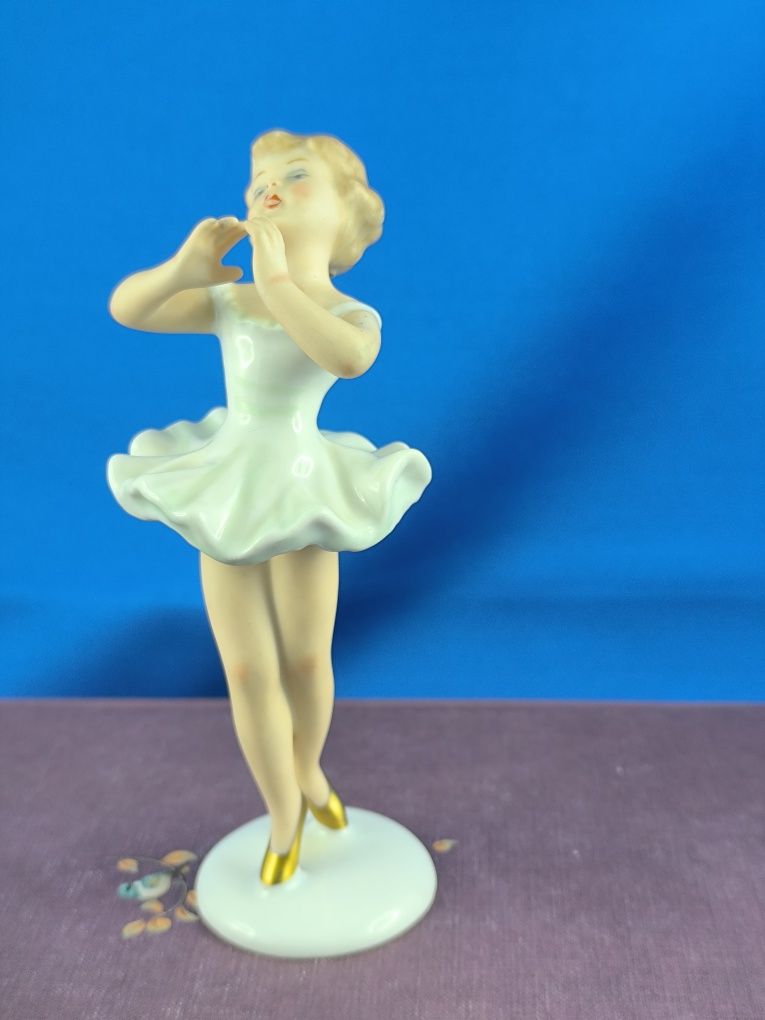 Dziewczynka, dama, baletnica, tancerka Wallendorf #porcelana #prezent