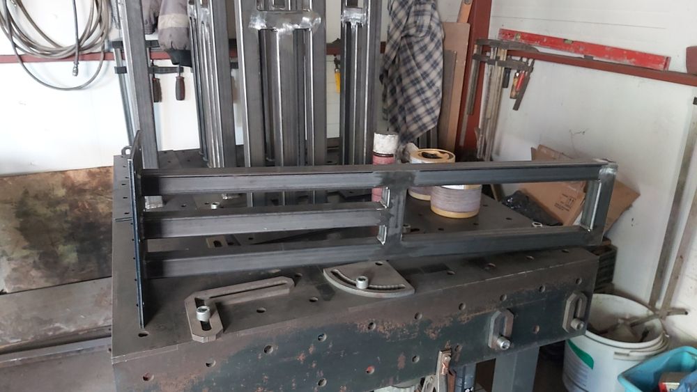 Schody wiszące półkowe