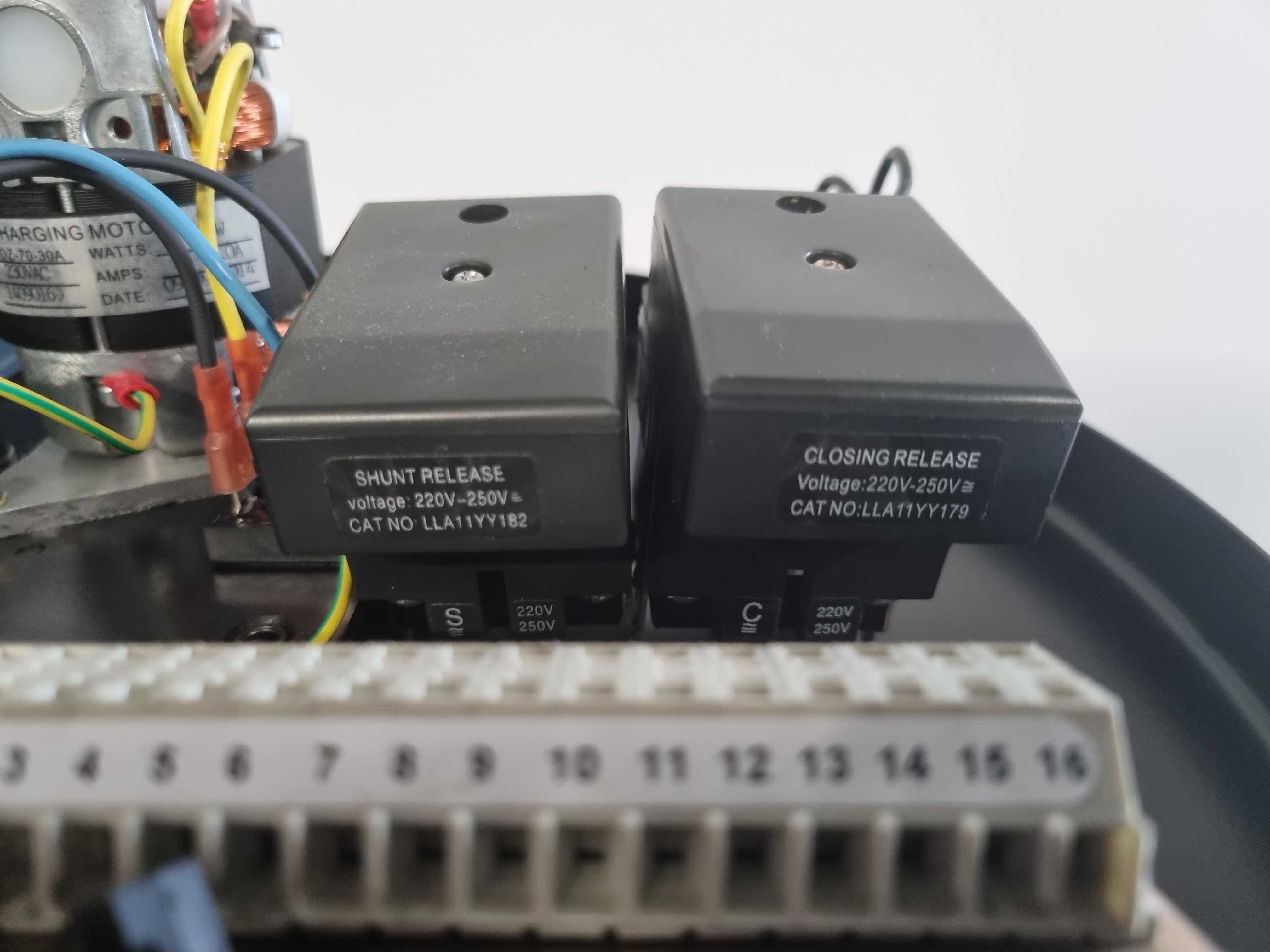 Części do wyłączników M-Pact firmy General Electric dawna APENA