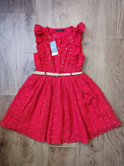 Святкова ошатна червона сукня на Новий рік для дівчинки з мереживо