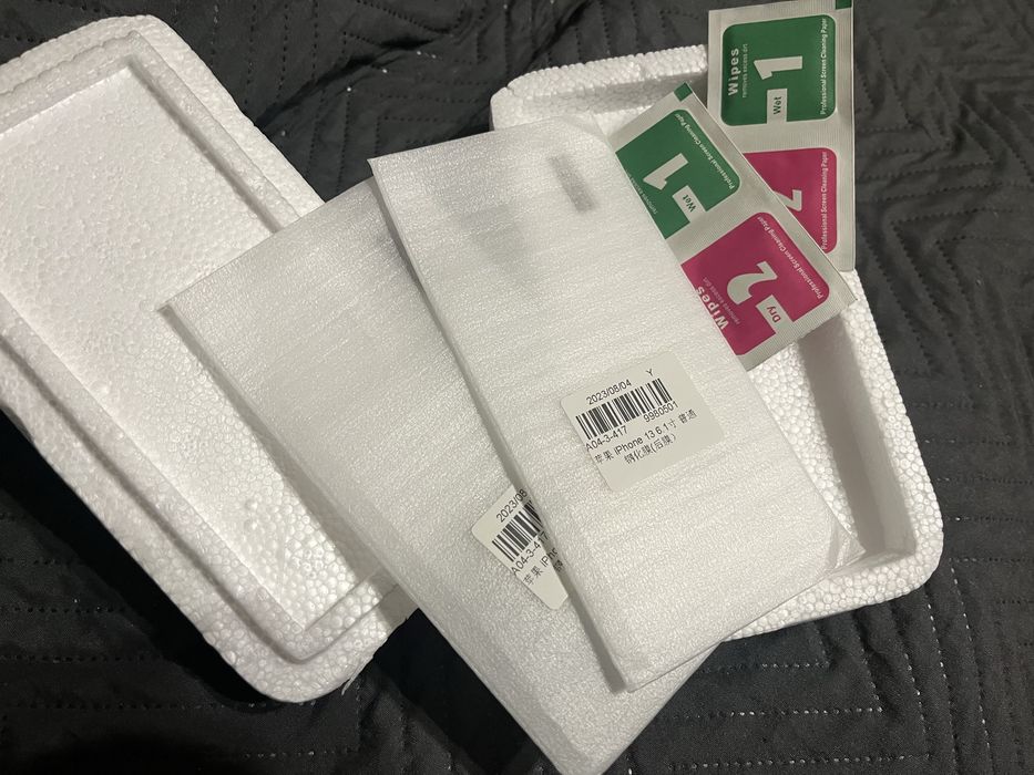 Захисне скло на задню кришку Iphone 13, комплект