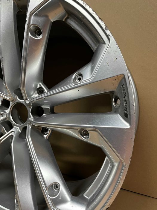 Felga AUDI Q8 SQ8 4M8.601.025AN 10Jx22 ET21 5x112