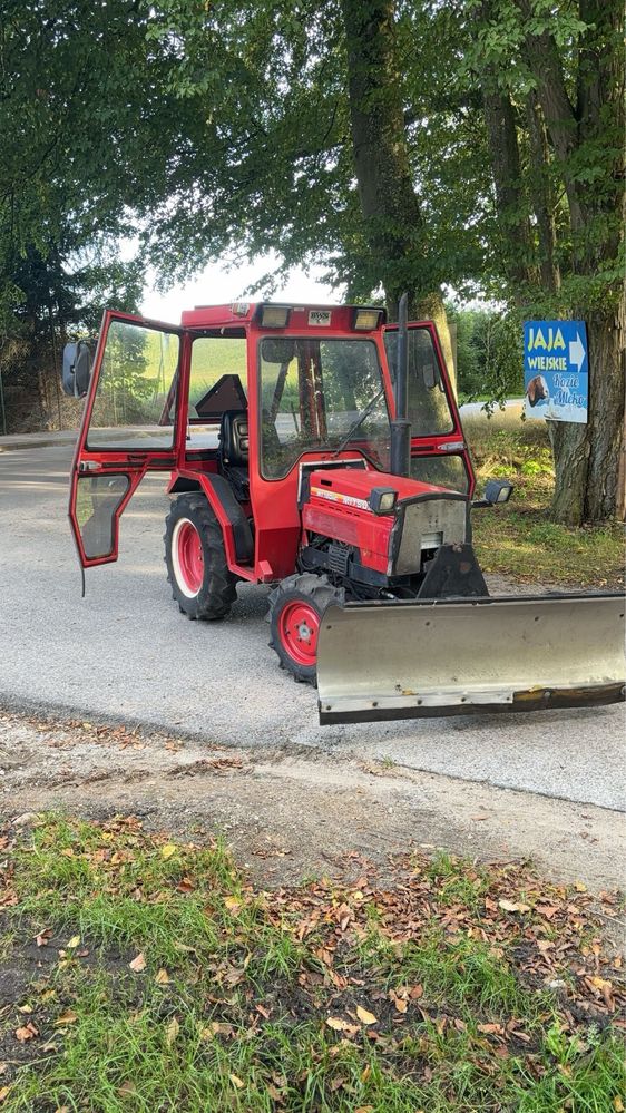 Mini Traktorek mitshubishi mt180HD
