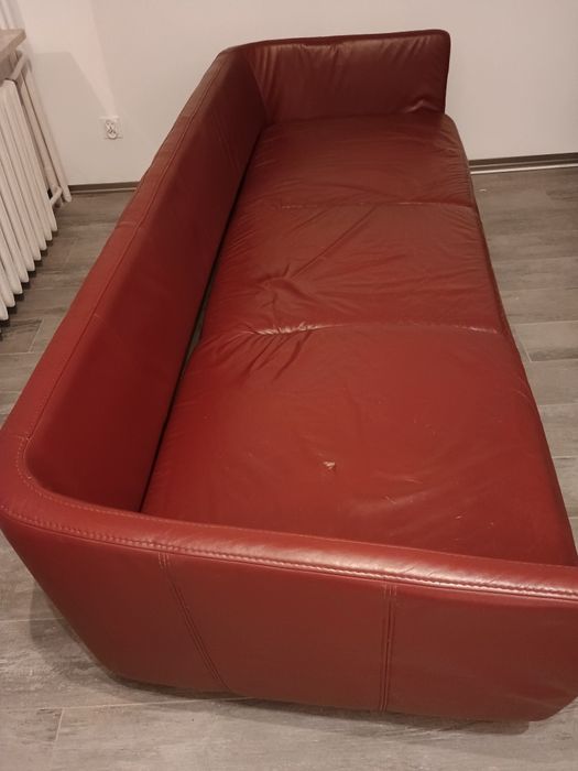 Pilnie Sofa z funkcją spania skórzana bordowa