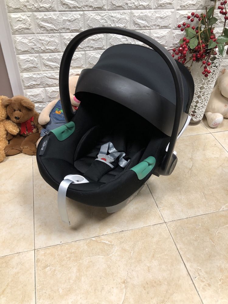Автокрісло Cybex Aton B2 I-Size Група 0+/1 (0-13 кг)