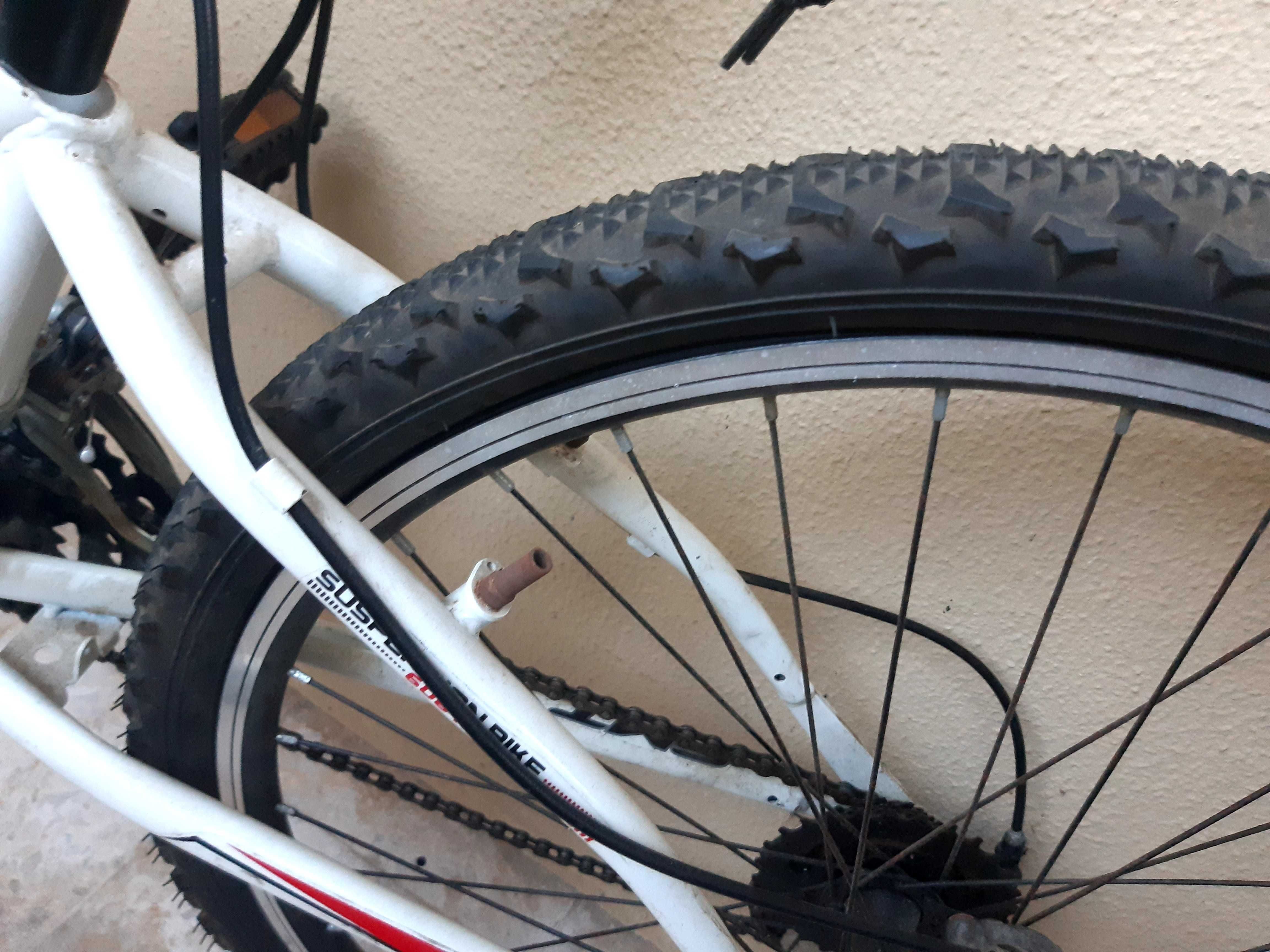 Bicicleta Bike EMT Terrain Series