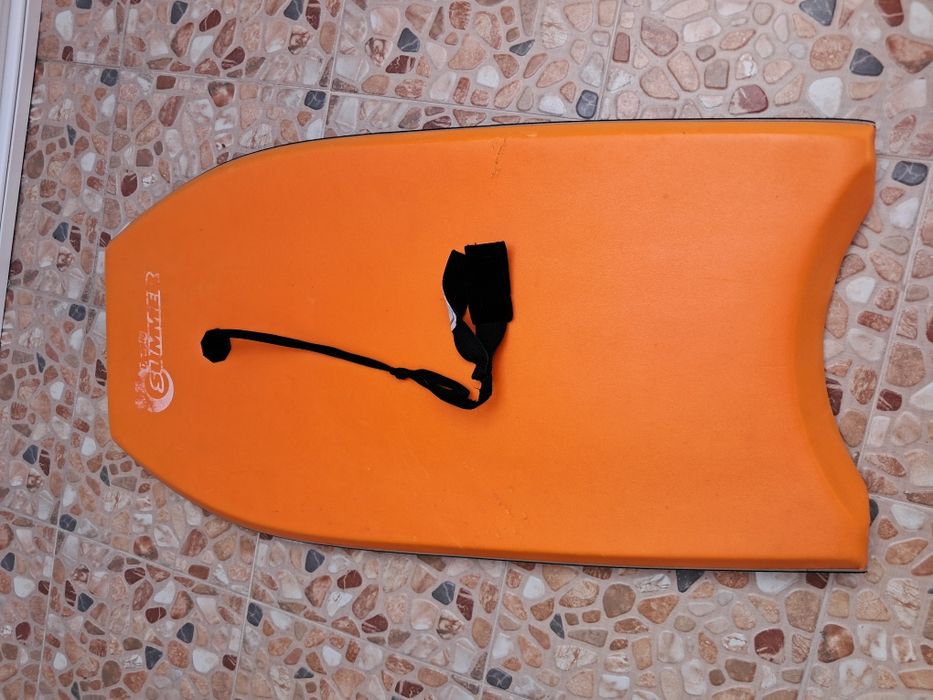 Prancha em bom estado 85×46