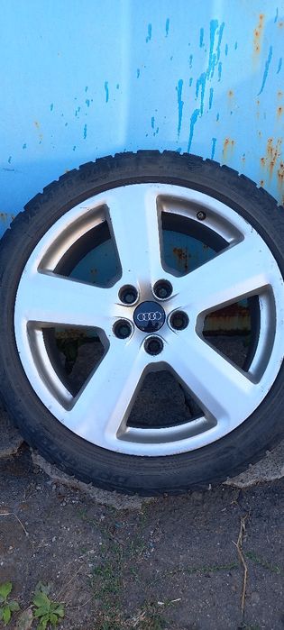 Диски  r18 5/112  ЕТ43 .  с резиной ..
