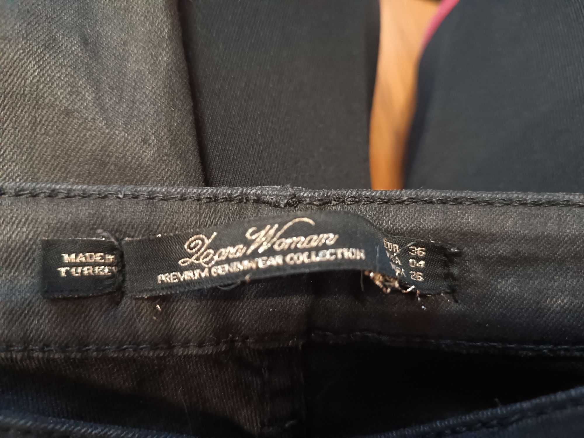 Spodnie czarne woskowane jak skórzane rozm. 36 slim fit  Leara Woman