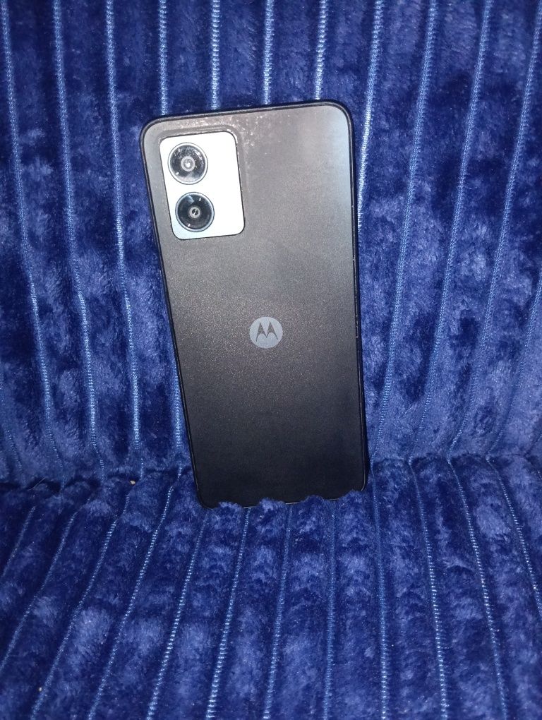 Sprzedam telefon Motorola 53g5