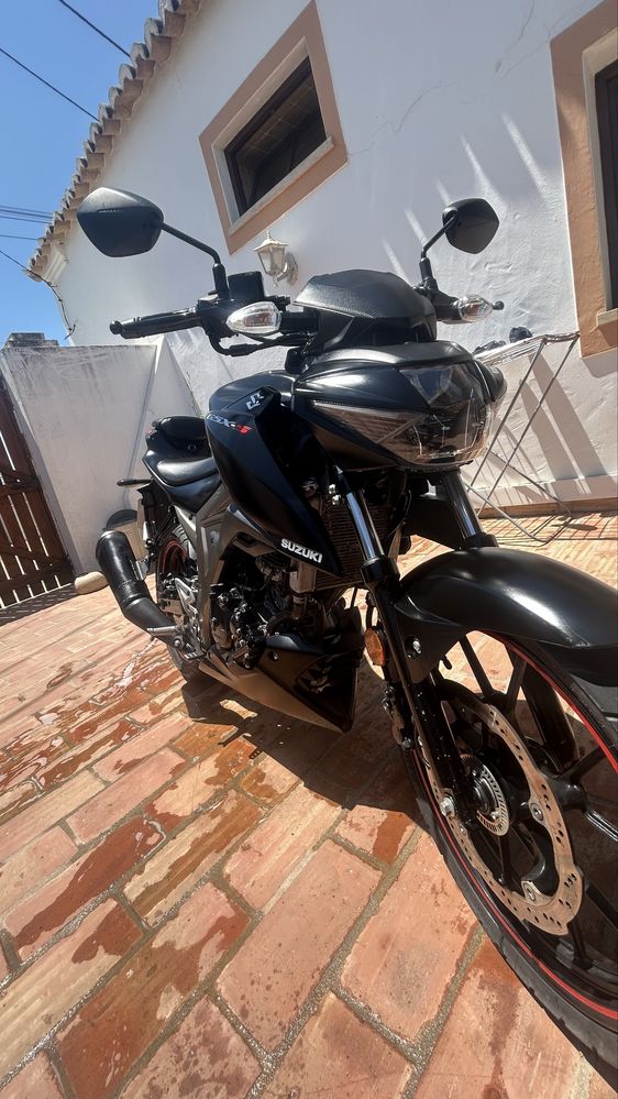 GSX-s 125 negociavel